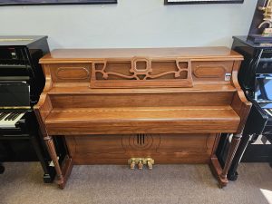 SAMICK UPRIGHT PIANO MADE 1990