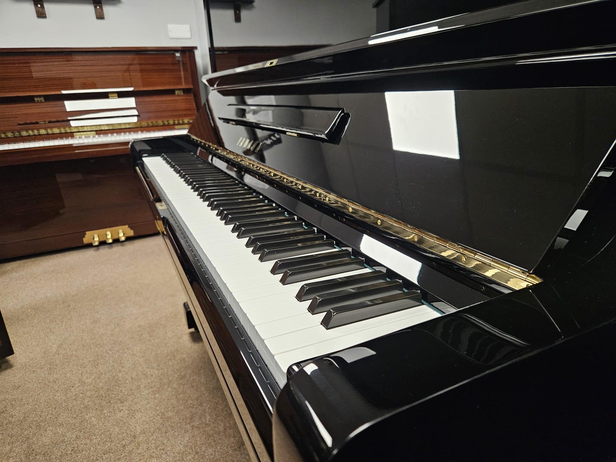 YAMAHA U3H UPRIGHT PIANO MADE 1974, AS NEW CONDITION