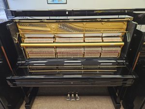YAMAHA U3 UPRIGHT PIANO MADE 1978, 100% PERFECT CONDITION