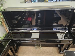 YAMAHA U3 UPRIGHT PIANO SERIAL A4027251