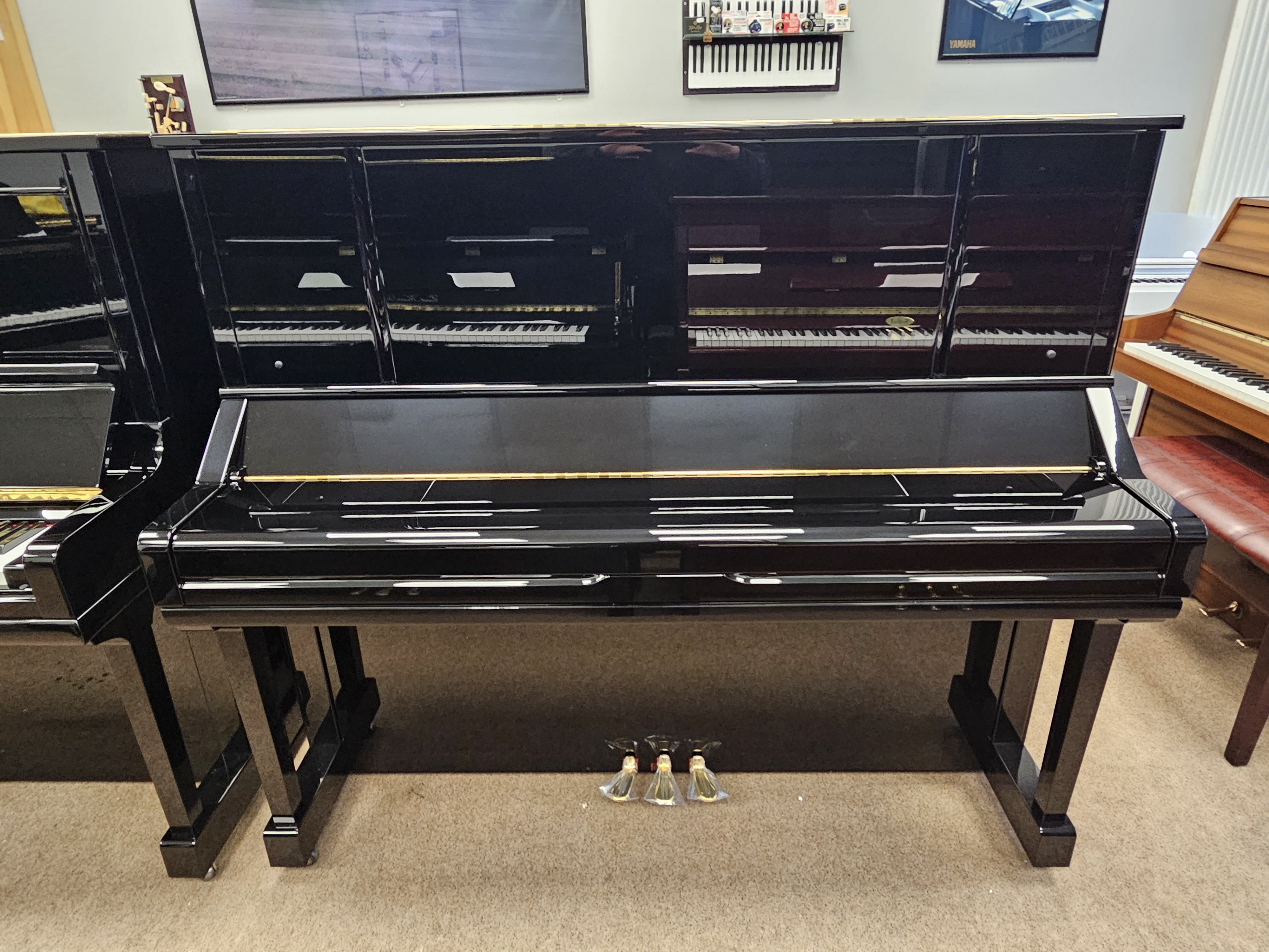 YAMAHA YU30 UPRIGHT PIANO MADE 2003